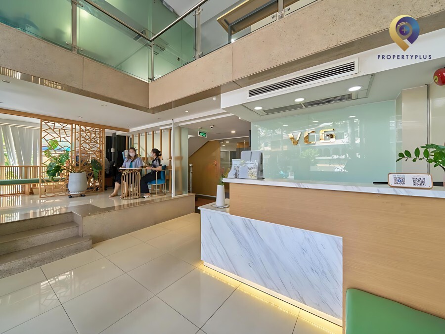 Smart View Office Building